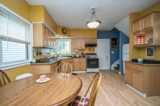 627 E Potter Ave - Photo 1 of 1