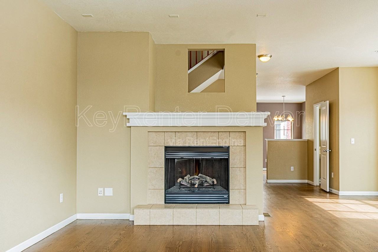492 S Saulsbury St - Photo 7 of 50