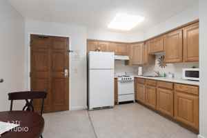 featured image of 555 Highland Dr