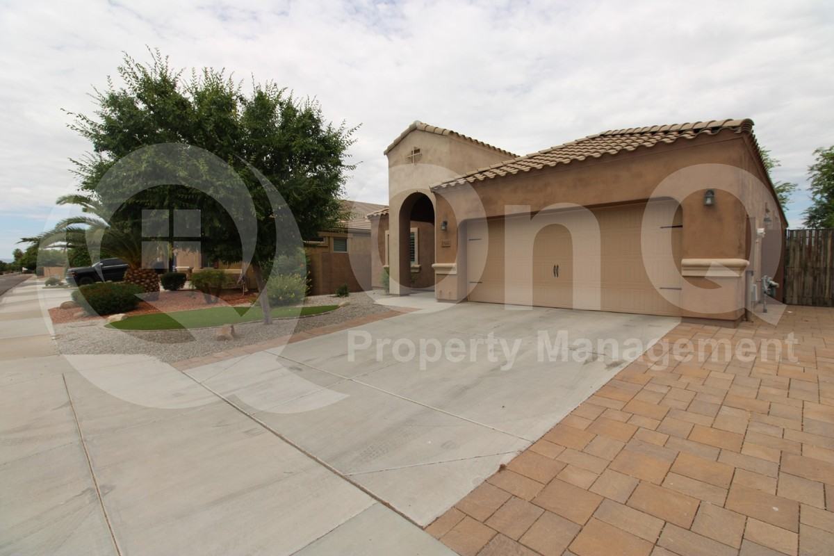 7562 W Tierra Buena Ln - Photo 2 of 22