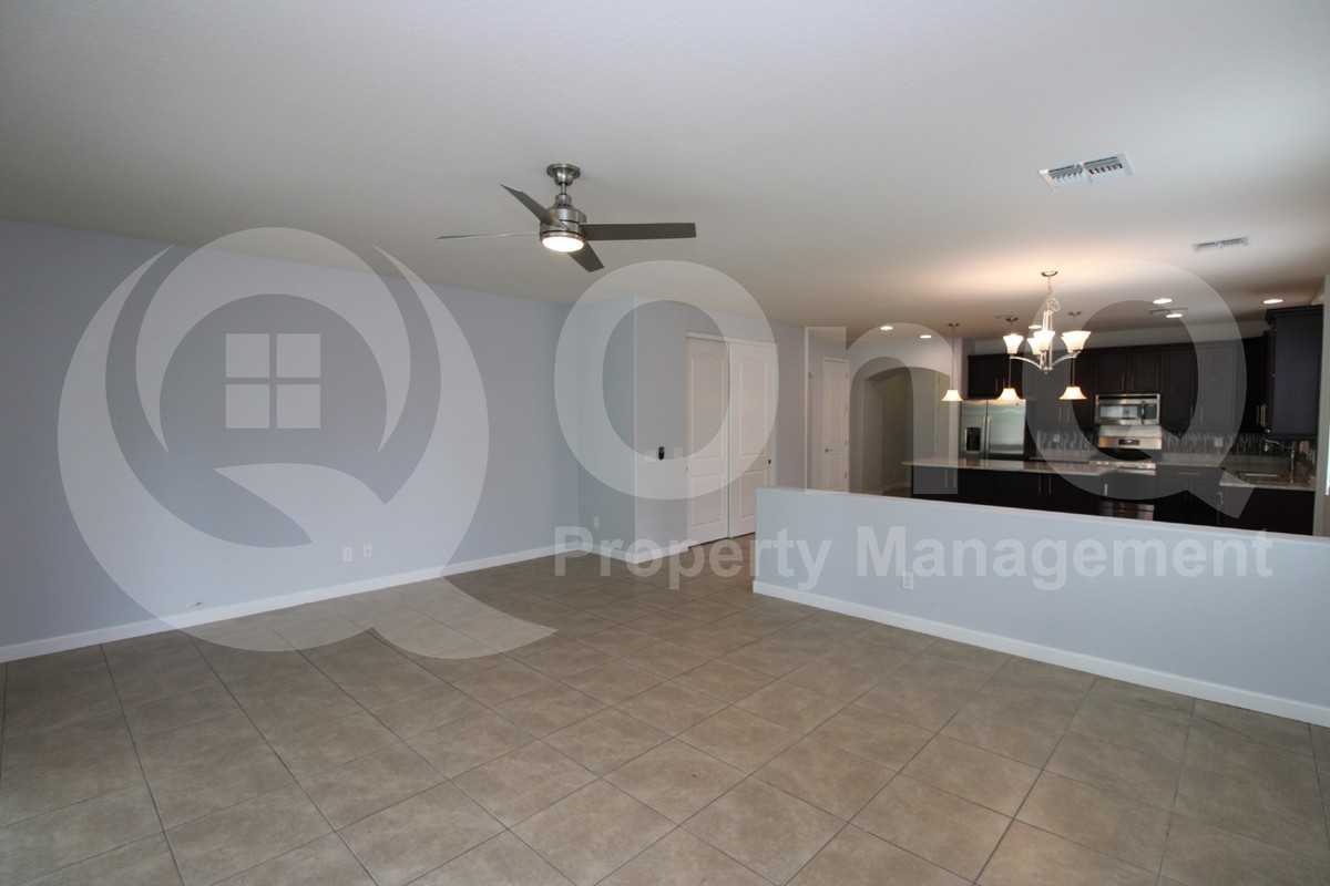 7562 W Tierra Buena Ln - Photo 6 of 22