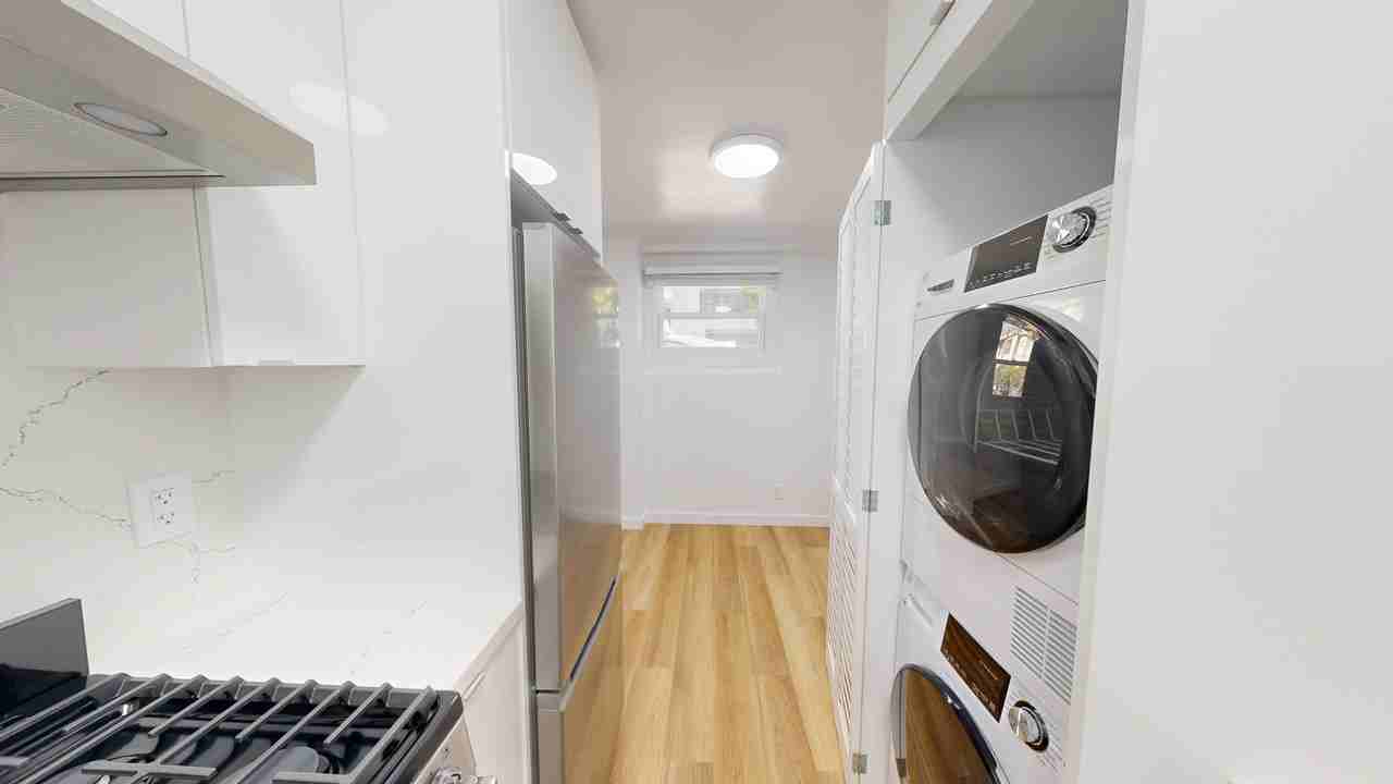 1900 Washington Street - Photo 7 of 12