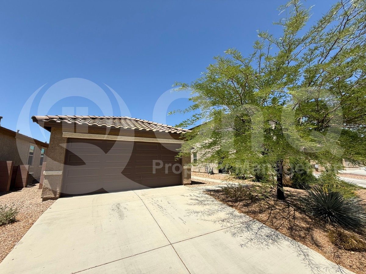 8042 S Golden Bell Dr - Photo 2 of 22