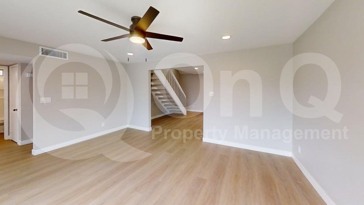 9459 N 64th Dr - Photo 5 of 20