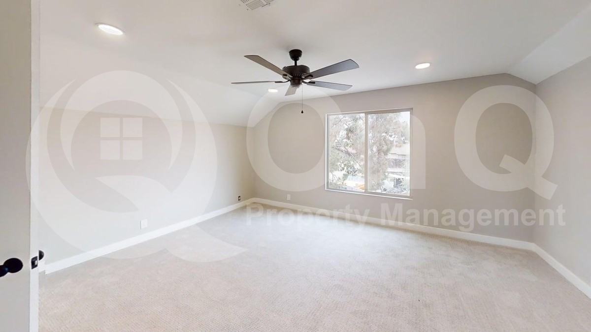 9459 N 64th Dr - Photo 6 of 20
