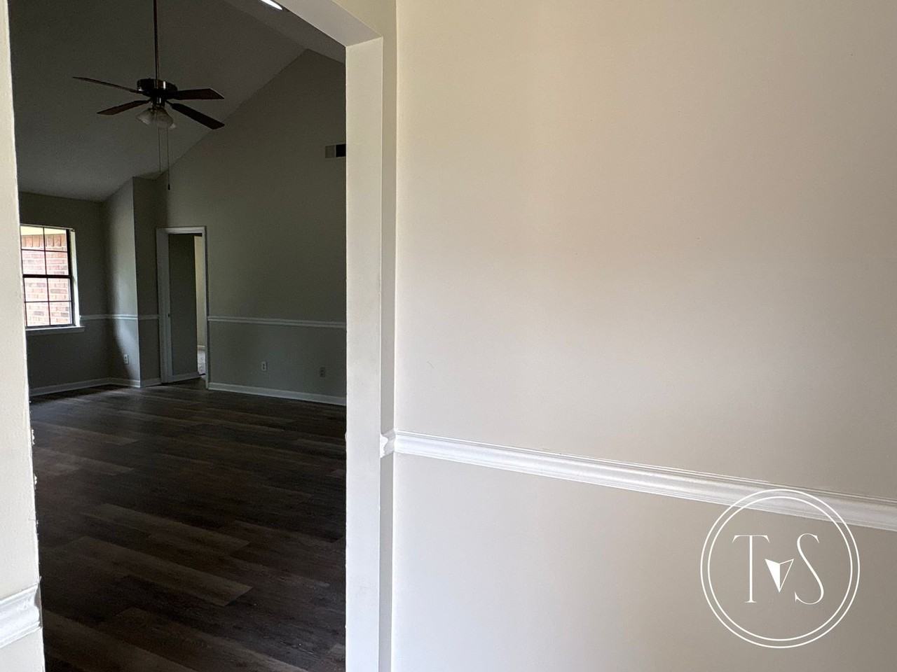 960 Gulfstream Rd - Photo 7 of 12
