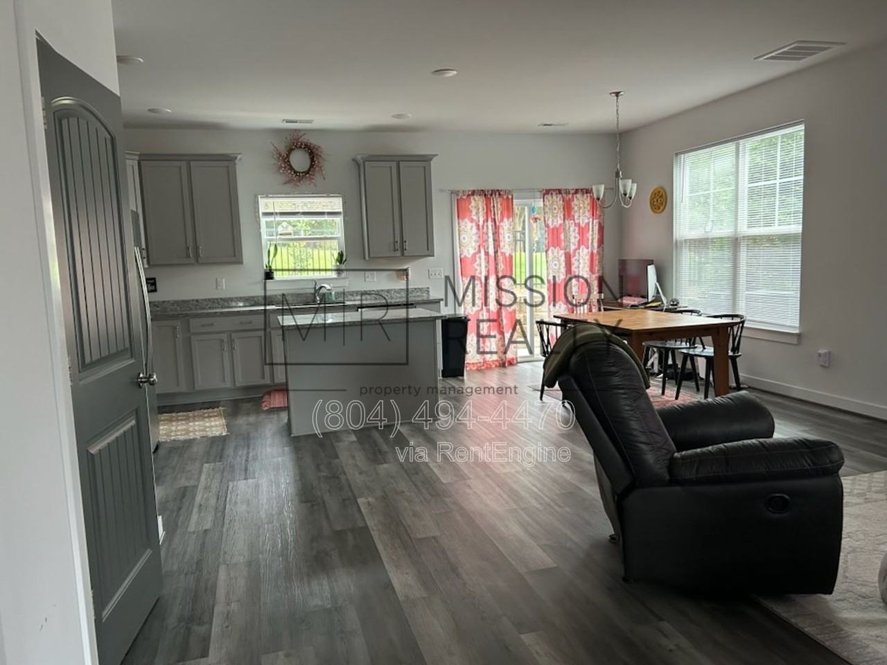 4509 Josephine Ln - Photo 6 of 15