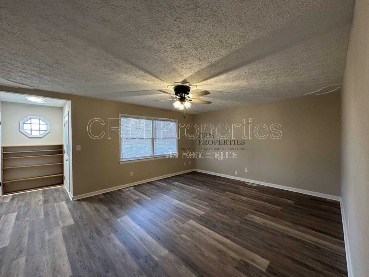1405 W Madison St - Photo 4 of 27