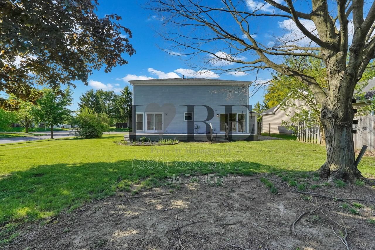 5066 Ivywild Ave - Photo 6 of 37