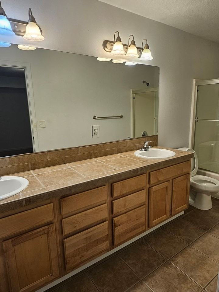 2834 Charlie Ct #1 - Photo 3 of 9