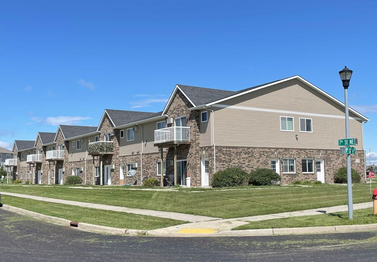 Stonebridge Villas - Photo 3 of 50