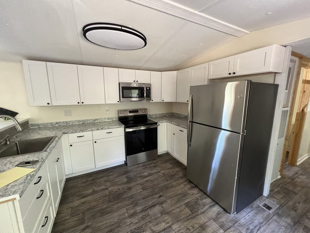 124 Liles Ct - Photo 6 of 10