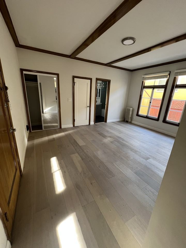 633 Alma Ave #04 - Photo 2 of 6