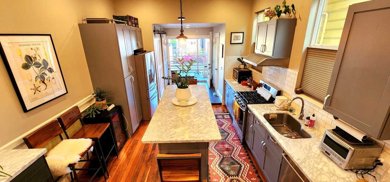 985 Capp St - Photo 2 of 20
