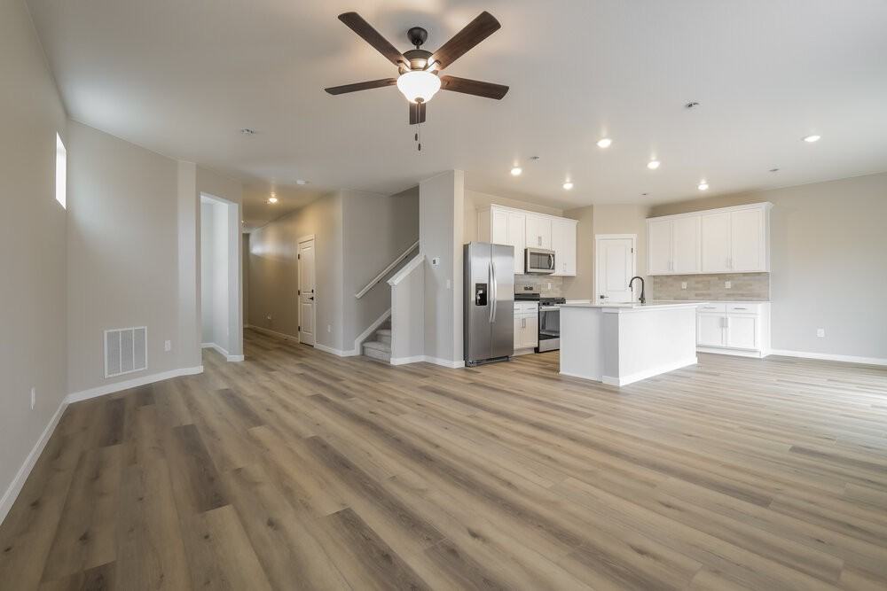 9481 Yampa St - Photo 6 of 17