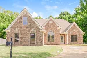 featured image of 60 Willow Crest Cv