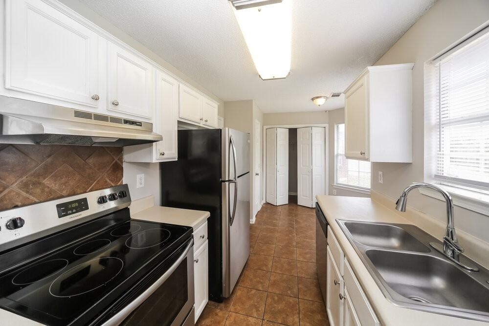 7571 Spring Morning Ct - Photo 6 of 16