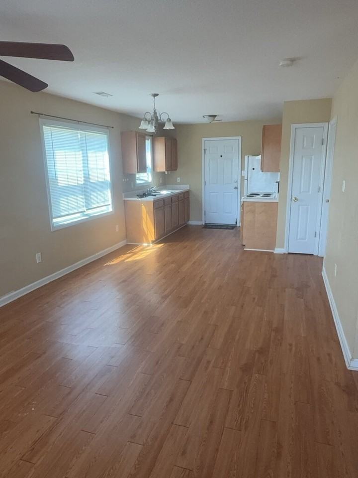 206 Angus Ln - Photo 2 of 13