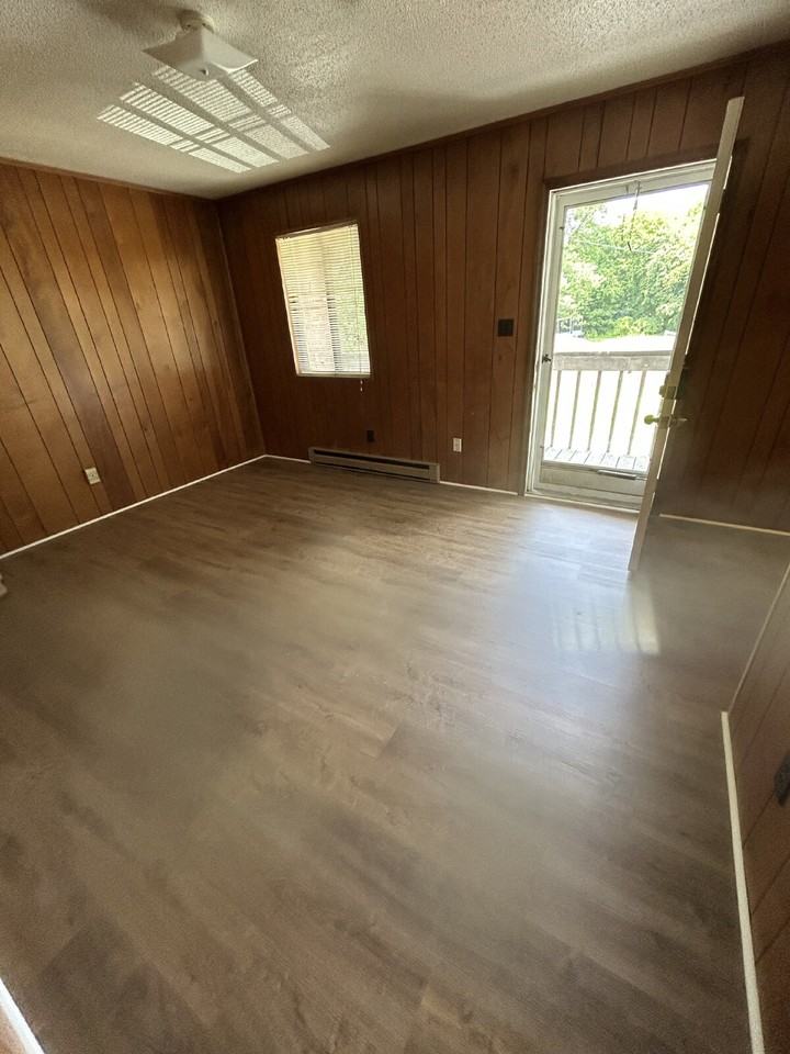 112 Pineview Dr #8 - Photo 3 of 7