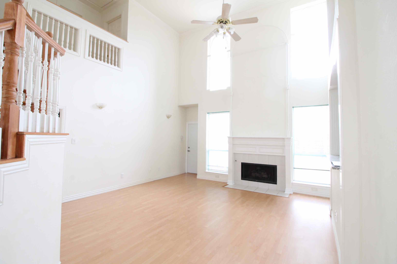 3835 Walden Way - Photo 3 of 15