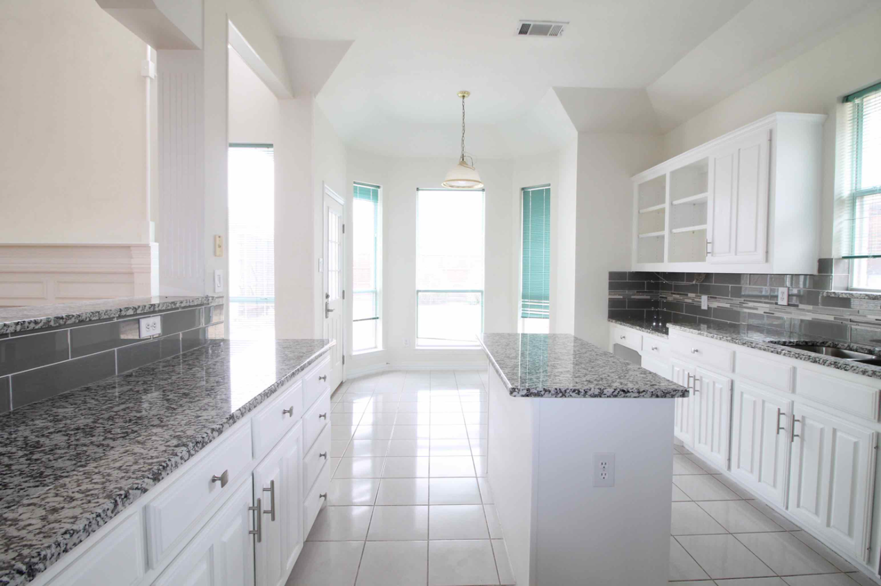 3835 Walden Way - Photo 6 of 15