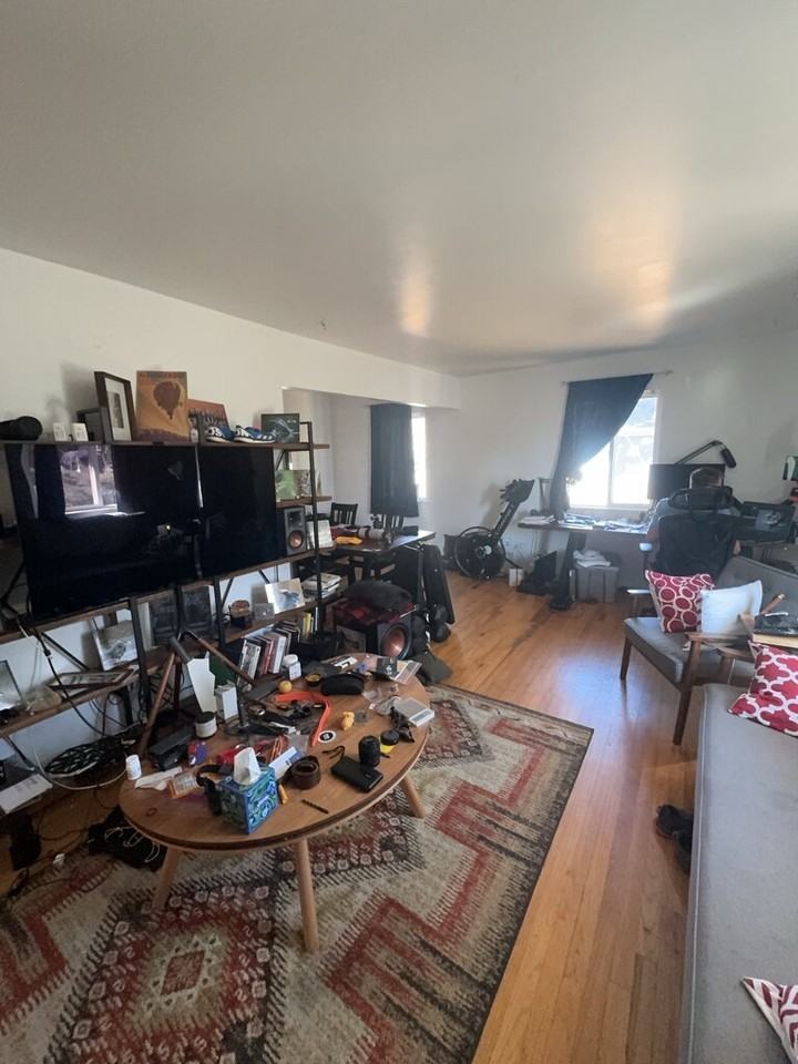 355 28th St - Photo 2 of 11