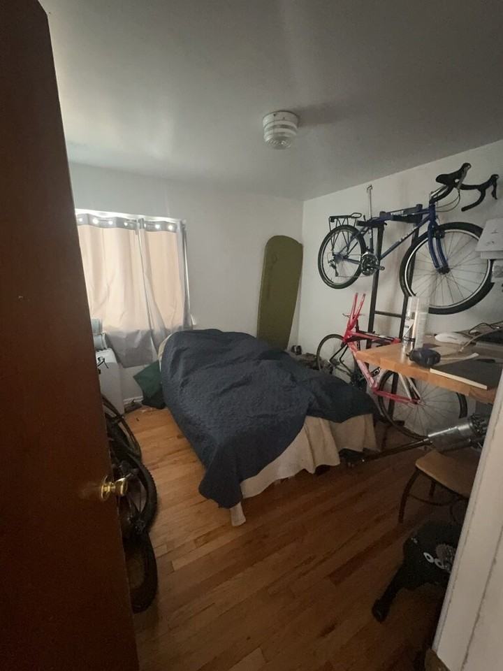 355 28th St - Photo 3 of 11