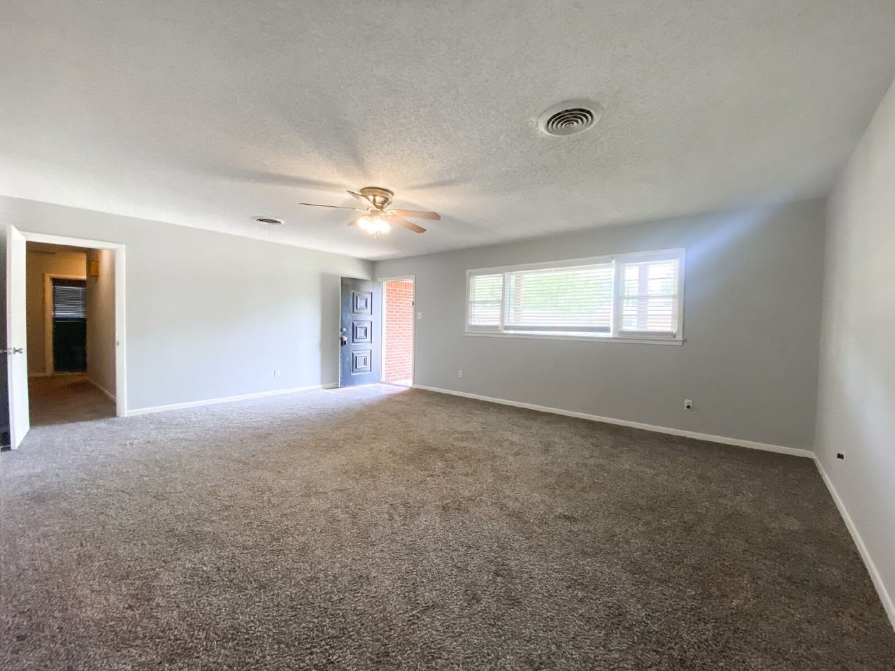 4010 47th St - Photo 5 of 20