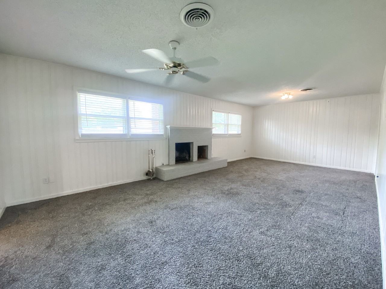 4010 47th St - Photo 7 of 20