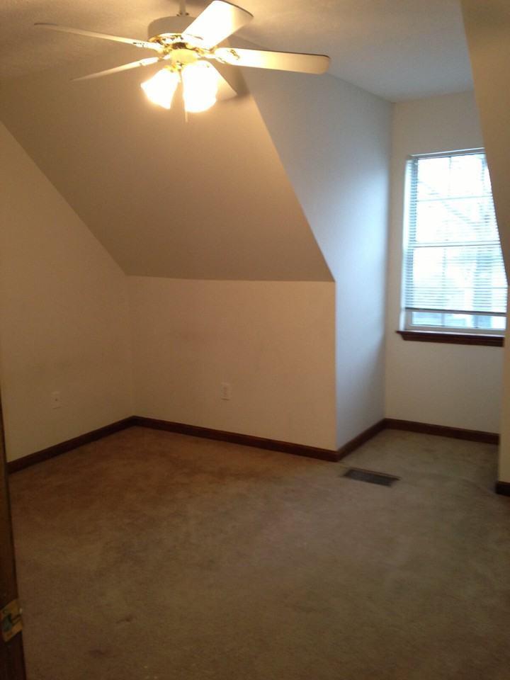 501 S Montgomery St #14 - Photo 6 of 12