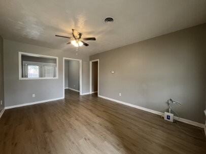 1926 68th St - Photo 3 of 19