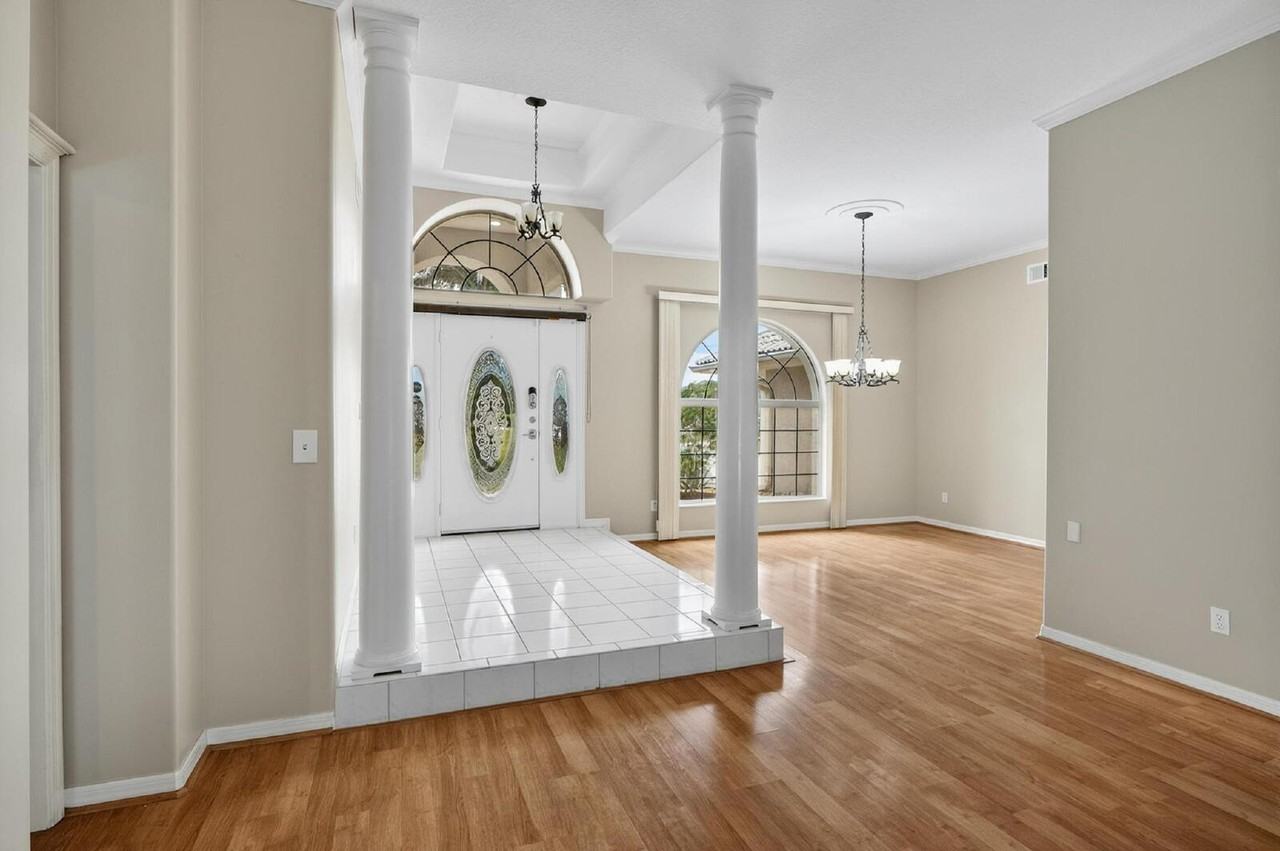 20 Woodford Ln - Photo 5 of 50