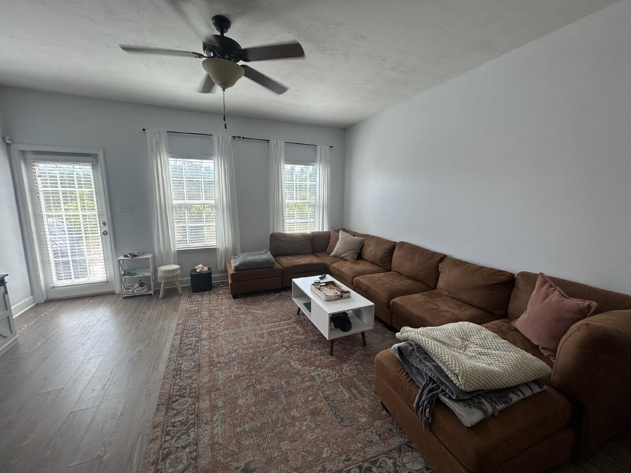1005 Chase Creek Cir - Photo 3 of 18