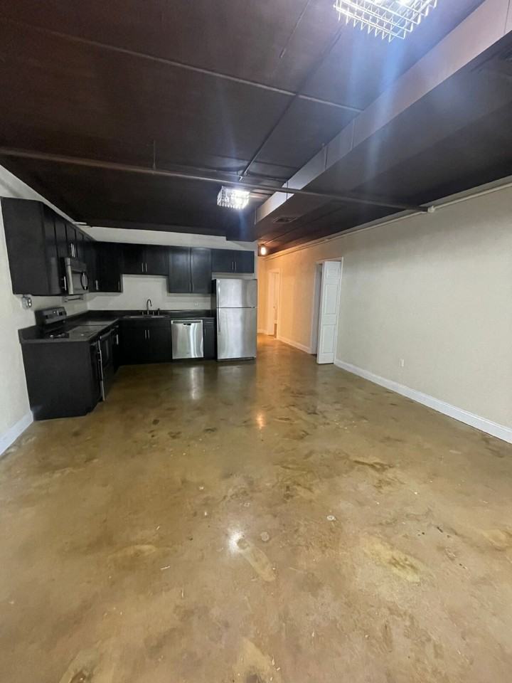 310 Blount St - Photo 2 of 19