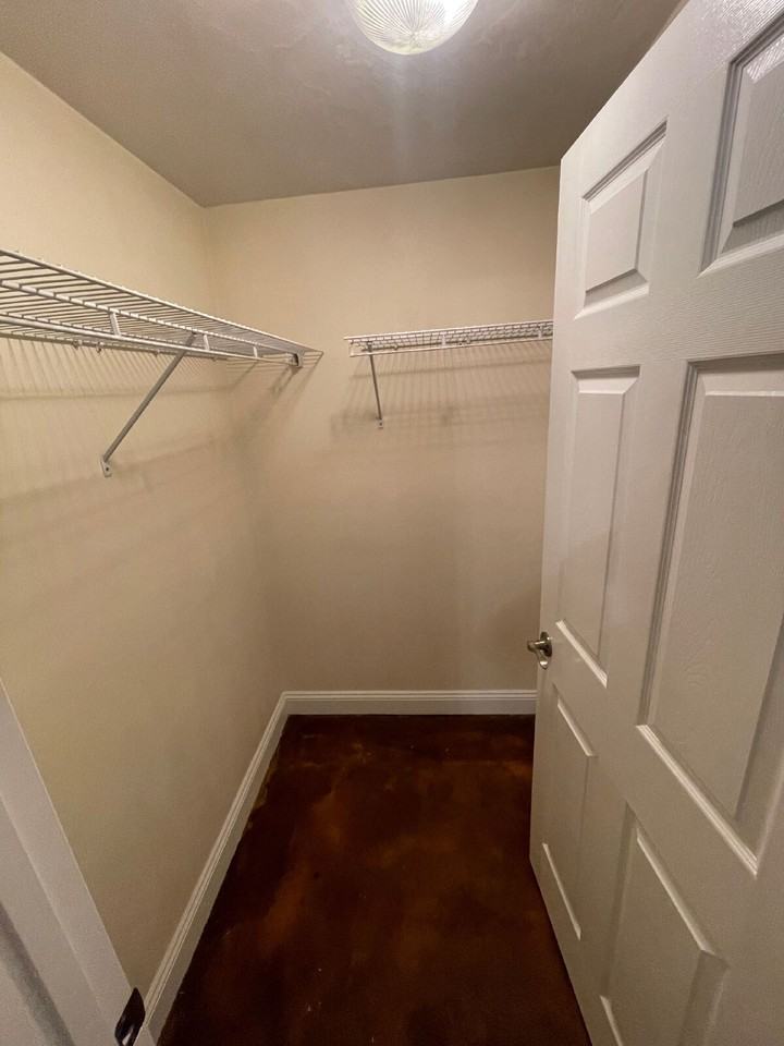 310 Blount St - Photo 7 of 19