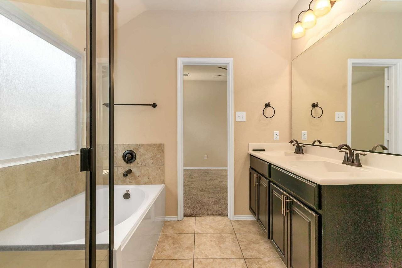 5841 Fir Tree Ln - Photo 7 of 14