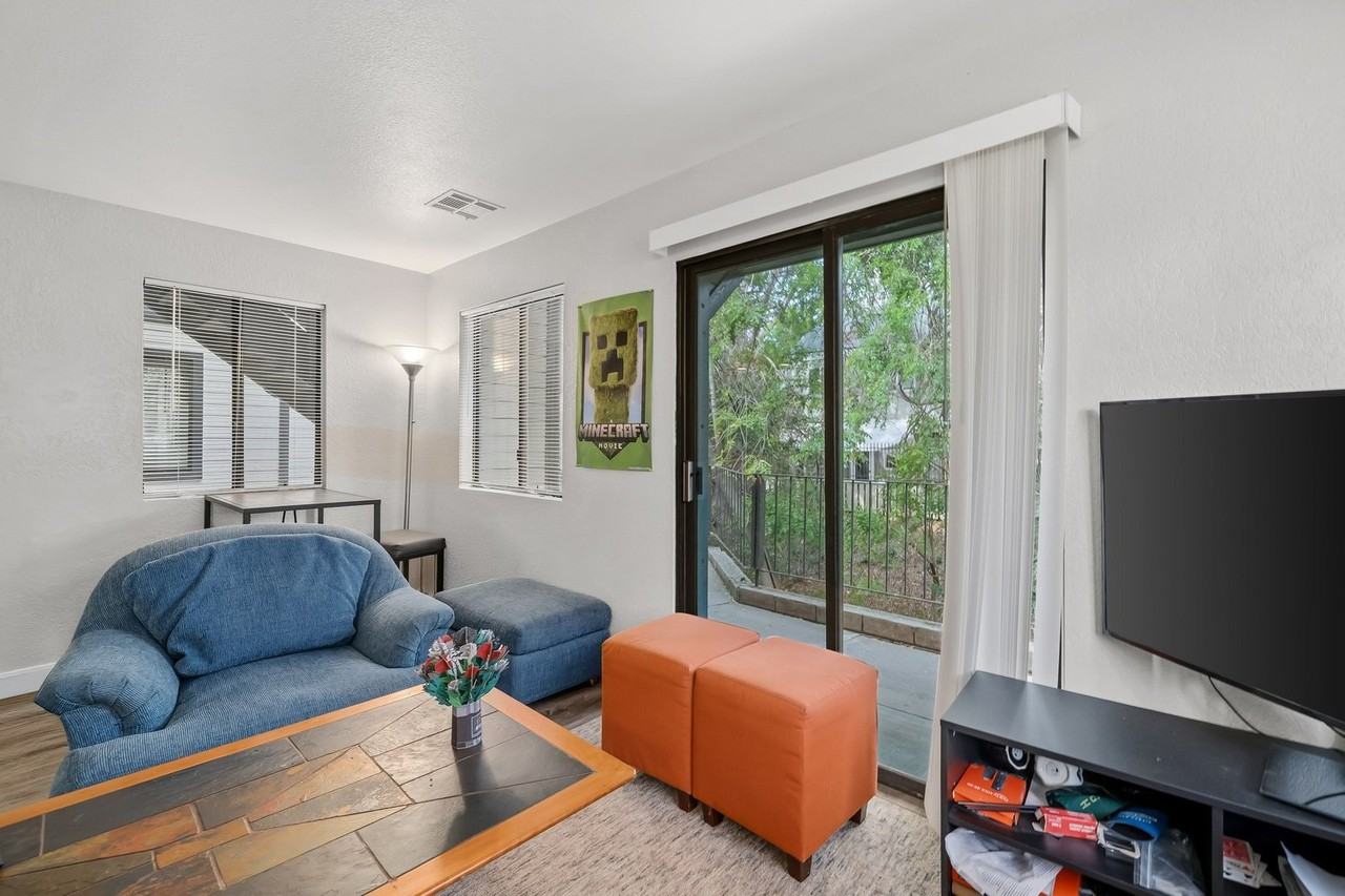 25 Stenner St - Photo 5 of 31