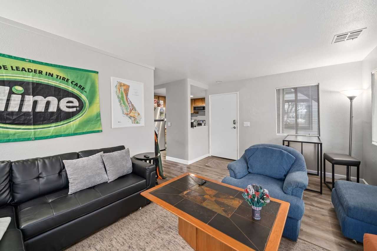 25 Stenner St - Photo 6 of 31