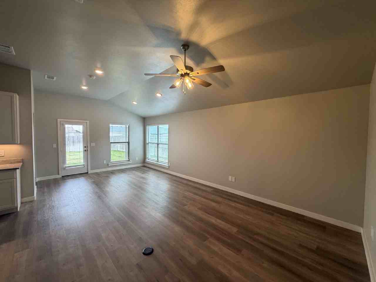 1903 133rd St - Photo 2 of 18