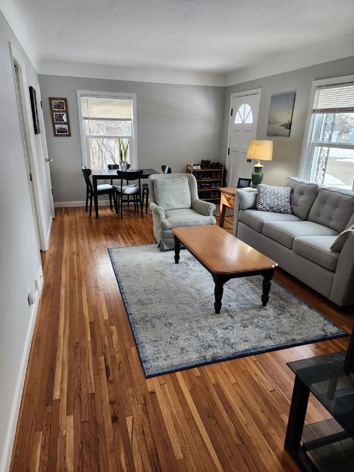 954 Wilder St S - Photo 2 of 11