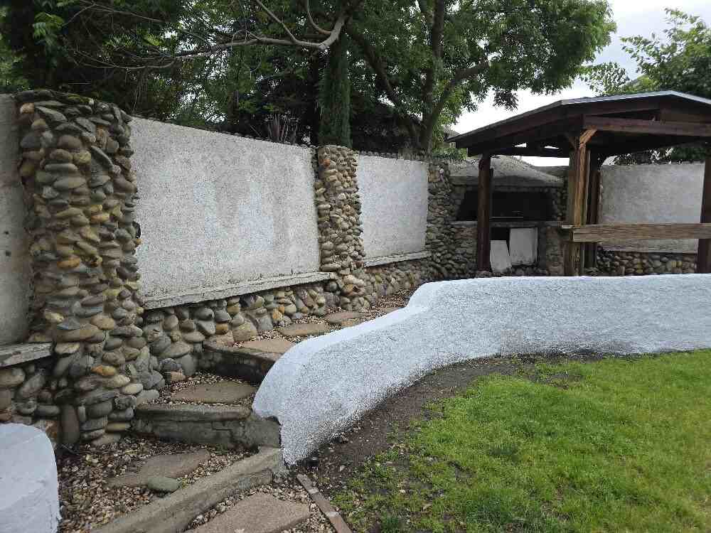 249 Oxburough Dr - Photo 5 of 50