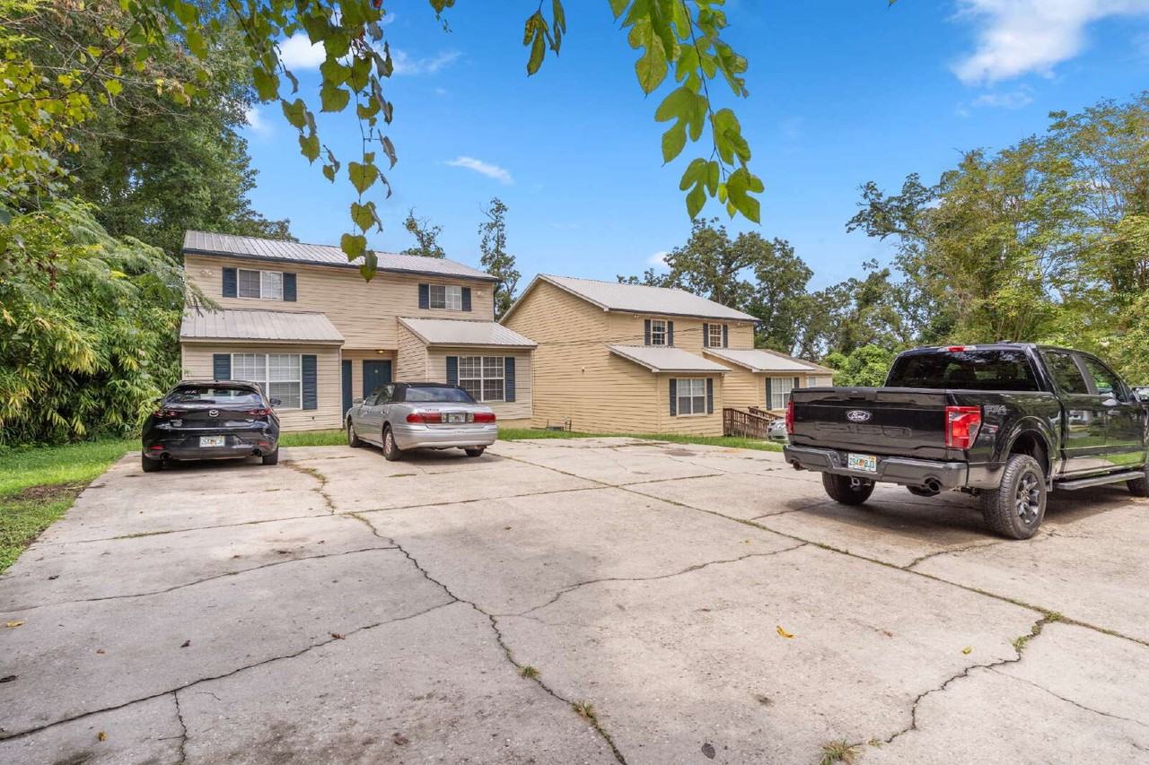 840 W Georgia St Unit B - Photo 2 of 48