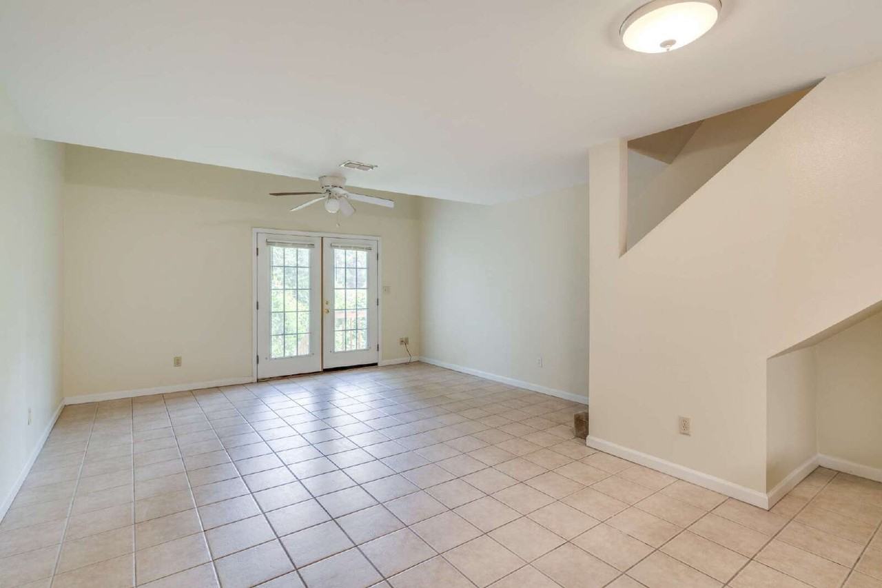 840 W Georgia St Unit B - Photo 4 of 48