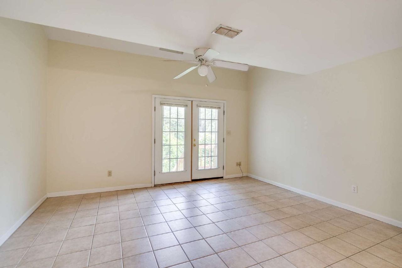 840 W Georgia St Unit B - Photo 6 of 48