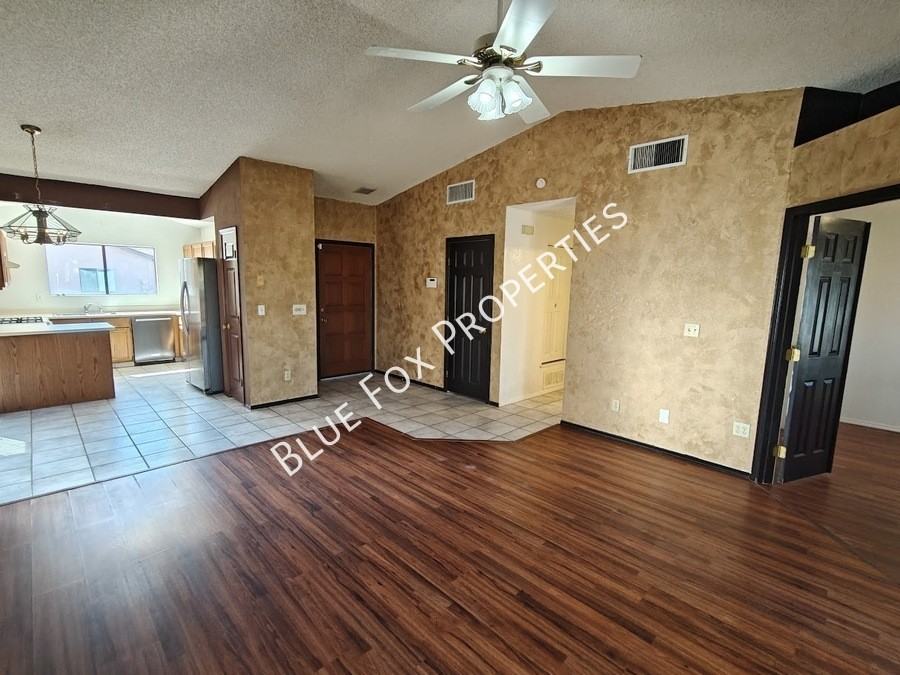 9073 N Tiger Eye Way - Photo 6 of 30