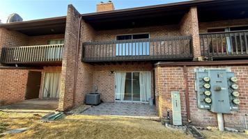 featured image of 2385 Tom Jones St #4