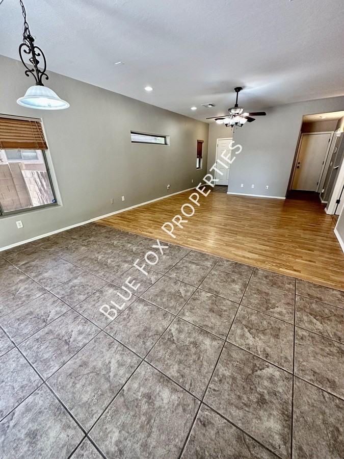 250 E Calle Puente Azul - Photo 4 of 23