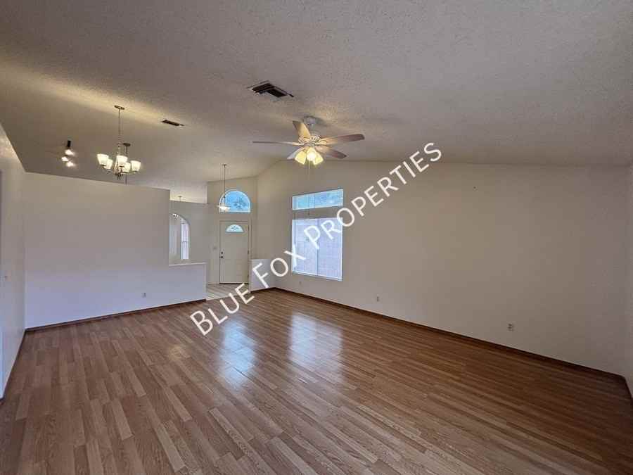 9913 N Woodstone Trl - Photo 3 of 22