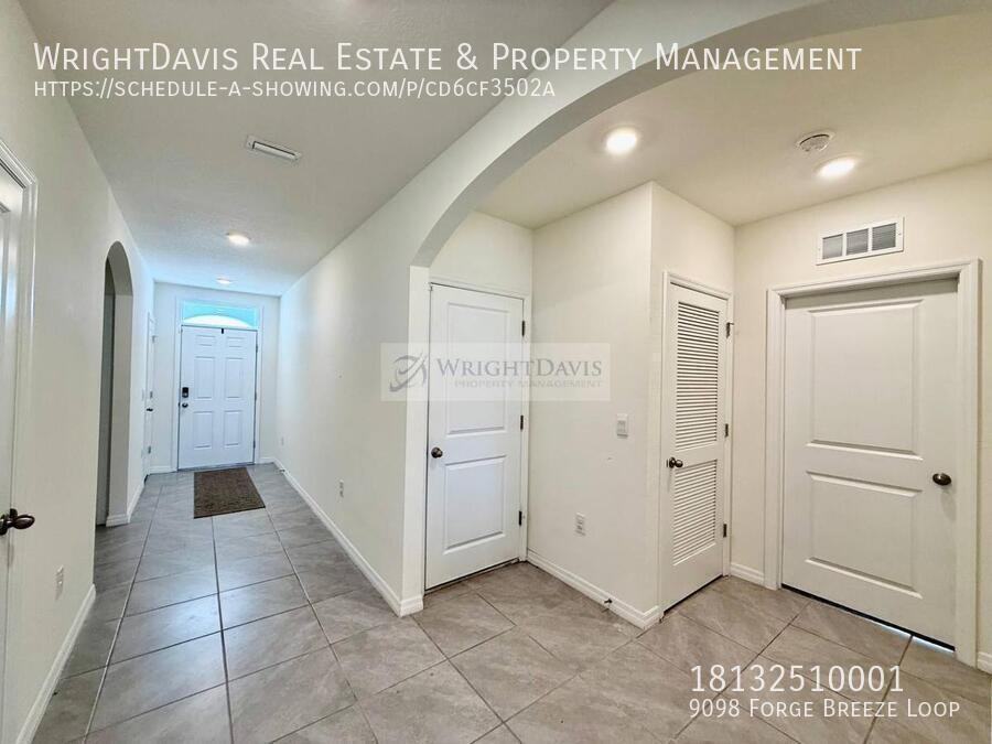 9098 Forge Breeze Loop - Photo 4 of 39