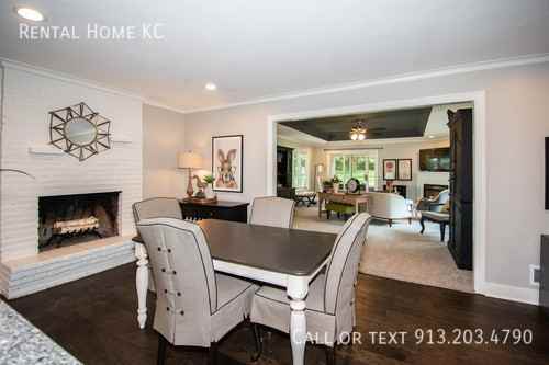 9519 Windsor St - Photo 6 of 33